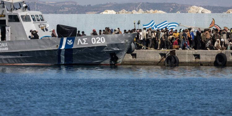 Μετανάστες - Κρήτη - Αναστολή Ασύλου