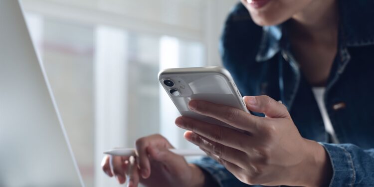 Gen Z - Νεολαία - Κινητό