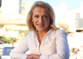 Ρένα Δούρου: «Μονή Σινά, άλλη μία εθνική ήττα με την υπογραφή Κ. Μητσοτάκη»