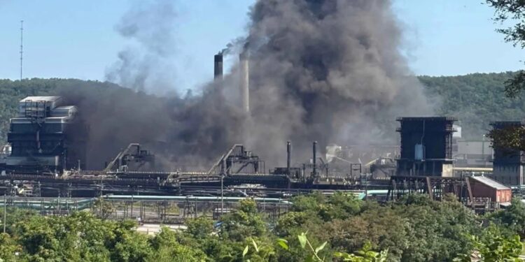 ΗΠΑ: Δύο νεκροί, 10 τραυματίες από έκρηξη σε εργοστάσιο της US Steel