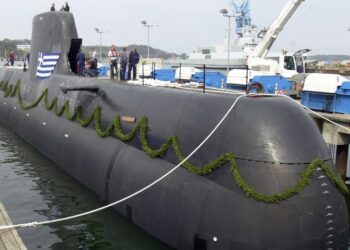 υποβρύχια 214