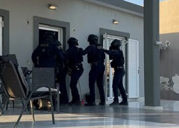 Ασπρόπυργος: Χειροπέδες σε 12 άτομα για ρευματοκλοπή