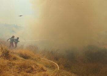 Αλβανία: Ανεξέλεγκτη η πυρκαγιά στα μειονοτικά χωριά για 7η ημέρα