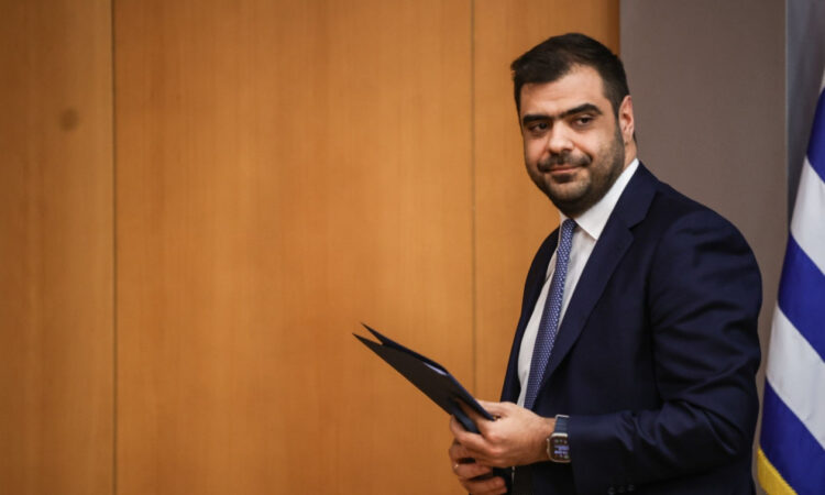 Μαρινάκης: Δεν στέλνουμε ειρηνευτικά στρατεύματα στην Ουκρανία