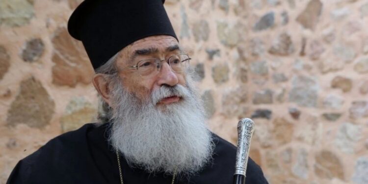 Μονή Σινά: Παραμένει υπό «πολιορκία» απο τους στασιαστές μοναχούς – Με αγωγές απειλεί ο Δαμιανός