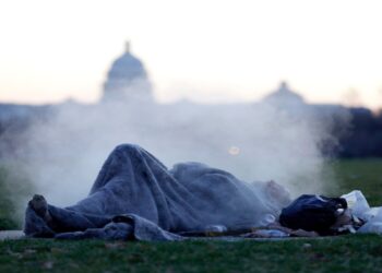 Ο Ντόναλντ Τραμπ θέλει να φύγουν οι άστεγοι «ΑΜΕΣΩΣ»!