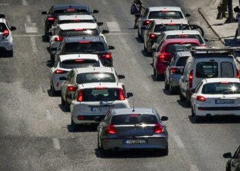 ΑΑΔΕ: Πρόστιμα – φωτιά για 350.000 οδηγούς που «τσίμπησαν» οι έλεγχοι για ΙΧ χωρίς ασφάλιση, τέλη κυκλοφορίας και ΚΤΕΟ