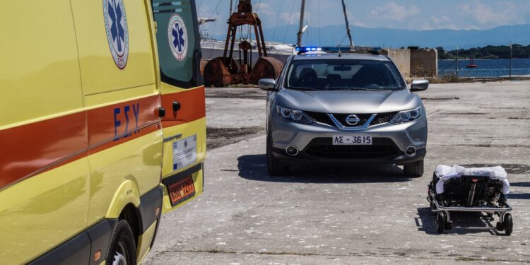 Νεκρή ανασύρθηκε γυναίκα από το λιμάνι του Πειραιά