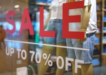 Ολοκληρώνονται οι θερινές εκπτώσεις – Έξι στις 10 επιχειρήσεις κατέγραψαν χειρότερες πωλήσεις κατά τη διάρκεια τους