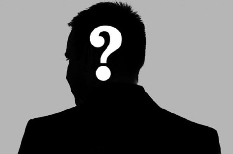 Κουίζ: Ποιος βουλευτής της ΝΔ έψαχνε κάμερα στην Θεσσαλονίκη για να κάνει δηλώσεις και έφαγε “πόρτα” από παντού;