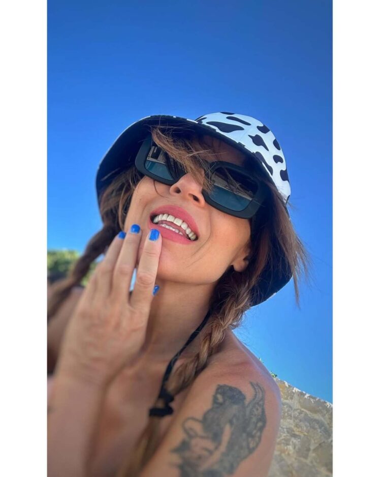 Ευριδίκη: Οι βουτιές της στην πισίνα ξενοδοχείου στο Ναύπλιο