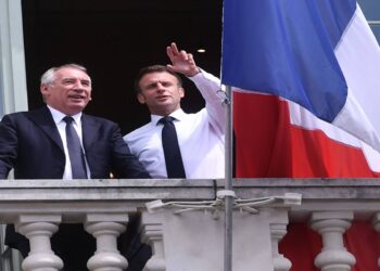 Σε νέα κρίση η Γαλλία: Τι δείχνει δημοσκόπηση για το μέλλον της κυβέρνησης Μπαϊρού