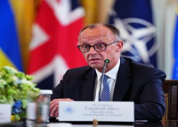 «Όχι» από Φρίντριχ Μερτς σε παραχώρηση εδαφών από την Ουκρανία