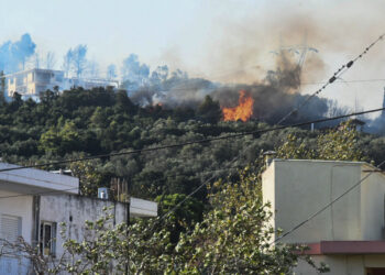 Nova και Vodafone δίπλα στους πυρόπληκτους