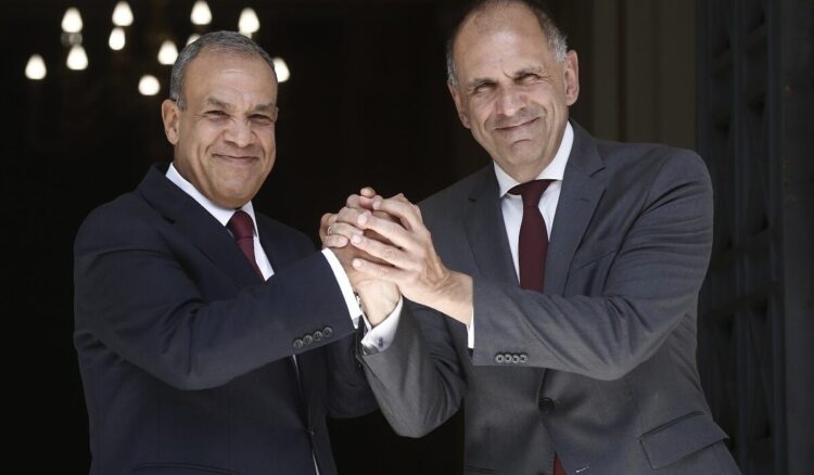 Συμφωνία για τη Μονή Σινά προανήγγειλε ο Αιγύπτιος υπουργός Εξωτερικών – Ο Γεραπετρίτης πάντως έμεινε…στην ΑΟΖ (βίντεο)