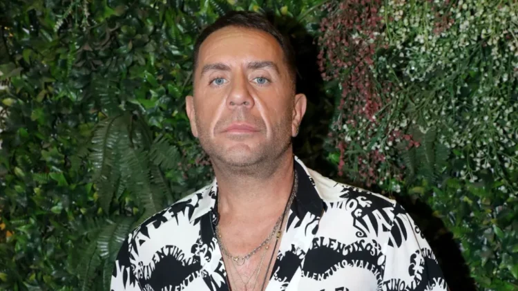 Ο Γιώργος Μαζωνάκης εισήχθη σε δημόσια ψυχιατρική κλινική