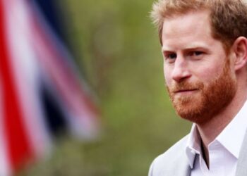 Πρίγκιπας Χάρι: Επιστροφή στο Λονδίνο με πιθανή συμφιλίωση με τη βασιλική οικογένεια