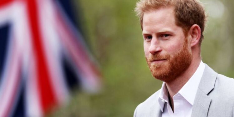 Πρίγκιπας Χάρι: Επιστροφή στο Λονδίνο με πιθανή συμφιλίωση με τη βασιλική οικογένεια