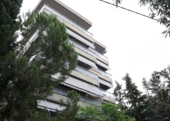 Χολαργός: Συνελήφθη ο 57χρονος που πέταξε μολότοφ και ταμπουρώθηκε