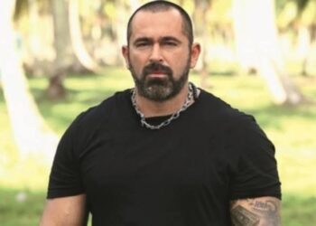 Μπο: «Δεν έχω μιλήσει με τον Νότη Σφακιανάκη, αλλάζει συνέχεια τηλέφωνα»