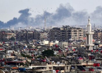 Συρία: Το Ισραήλ εξαπολύει σειρά πληγμάτων σε πρώην στρατώνες νοτιοδυτικά της Δαμασκού