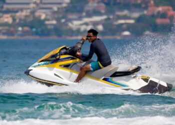 Σύγκρουση τζετ σκι με φουσκωτό στην Κέρκυρα – Τραυματίστηκε 11χρονος