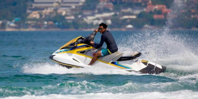 Σύγκρουση τζετ σκι με φουσκωτό στην Κέρκυρα – Τραυματίστηκε 11χρονος