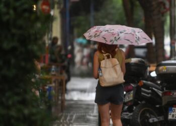 Καιρός: Τοπικές καταιγίδες στα ηπειρωτικά και ευχάριστες θερμοκρασίες