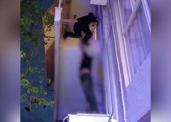 Καμίνια: Αναζητείται η 19χρονη αδερφή για παραμέληση του 5χρονου αγοριού που είχε εγκλωβιστεί στο μπαλκόνι του σπιτιού του