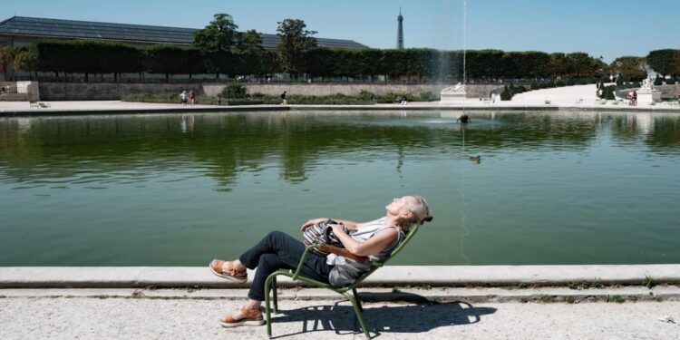 Δεύτερο κύμα καύσωνα στη Γαλλία: Σε επίπεδα-ρεκόρ οι θερμοκρασίες