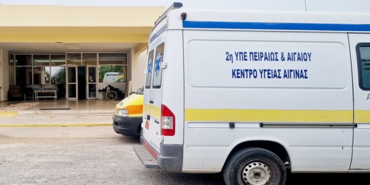 Αίγινα: Οι εργαζόμενοι στο Κέντρο Υγείας απαντούν στον Άδωνι Γεωργιάδη – «Αντιστροφή της πραγματικότητας και επικοινωνιακή παραπλάνηση»