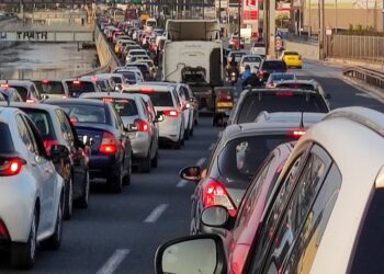 Διακοπές και αυτοκίνητο: Ποιο είναι το απαραίτητο «check up» – Όσα πρέπει να περιέχει το… «βαλιτσάκι φαρμακείου»