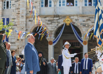 Μηνύματα ενότητας και πίστης από την πολιτειακή και πολιτική ηγεσία για τον Δεκαπενταύγουστο