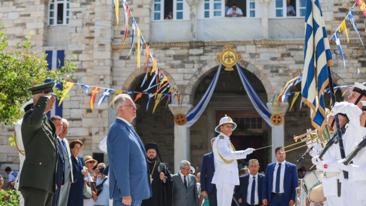 Μηνύματα ενότητας και πίστης από την πολιτειακή και πολιτική ηγεσία για τον Δεκαπενταύγουστο