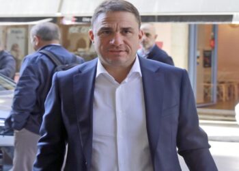 Κώστας Τσουκαλάς: «Η πλειοψηφία βλέπει να γίνεται ένα οικονομικό πάρτι λίγων, αλλά η ίδια να μην βγάζει τον λογαριασμό»