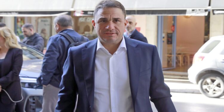 Κώστας Τσουκαλάς: «Η πλειοψηφία βλέπει να γίνεται ένα οικονομικό πάρτι λίγων, αλλά η ίδια να μην βγάζει τον λογαριασμό»