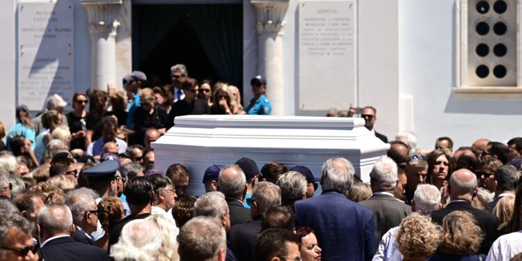 Κηδεία Λένας Σαμαρά