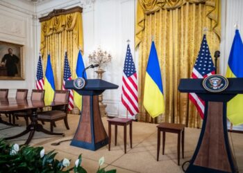 Έφτασε στην Ουάσινγκτον ο Ζελένσκι – Στις 20:00 η συνάντηση με τον Τραμπ στον Λευκό Οίκο