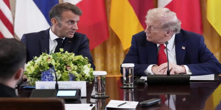Τι ειπώθηκε μεταξύ Τραμπ και Μακρόν στη συνάντηση