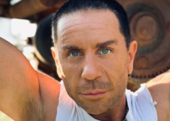 Γιώργος Μαζωνάκης: «Άθλια κακόβουλη και μεθοδευμένη προσπάθεια για τη φυσική μου εξόντωση – Είμαι υγιής, ακμαίος και δυνατός»