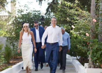 Μητσοτάκης: Παίρνουμε δύναμη από την Παναγία μας για να αντιμετωπίσουμε τις δυσκολίες