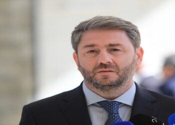 Ανδρουλάκης: Η σκέψη μας είναι με όλους όσους δίνουν τη μάχη στα πύρινα μέτωπα