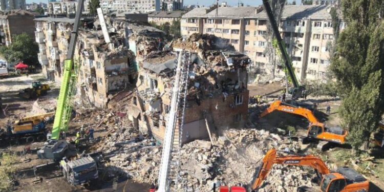 Ουκρανία: Τουλάχιστον 19 οι νεκροί από τις ρωσικές πυραυλικές επιθέσεις στο Κίεβο