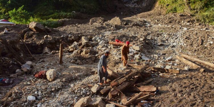 Πακιστάν: Πάνω από 320 νεκροί από τις φονικούς μουσώνες σε ένα 48ωρο (βίντεο)