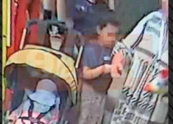 Παλαιό Φάληρο: «Γλίστρησε και έπεσε», λέει τώρα η μητέρα του κοριτσιού – Τι κατέθεσε και τι είπαν τα δύο παιδιά της