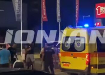 Τροχαίο στην Πάτρα: «Aυτό είναι το αίμα της κόρης μου και της γιαγιάς που θυσίασε τη ζωή της για να τη σώσει»