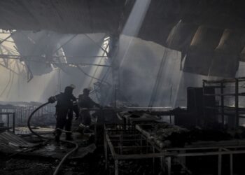 Επίθεση με drone της Ουκρανίας στη Ρωσία – Ξέσπασε φωτιά σε διυλιστήριο πετρελαίου