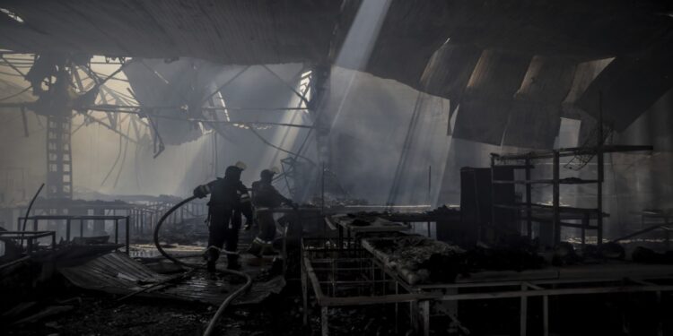 Επίθεση με drone της Ουκρανίας στη Ρωσία – Ξέσπασε φωτιά σε διυλιστήριο πετρελαίου