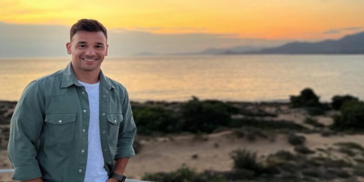 Ο Σωτήρης Νίνης «κρέμασε» τα παπούτσια του