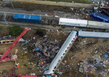 Τέμπη: Δεν υπάρχουν ίχνη καύσης στην καμπίνα της εξωτερικής αμαξοστοιχίας